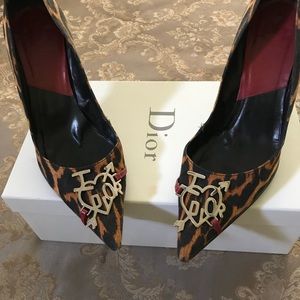 Christian Dior leopard pumps